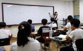 Looking for a freelance English teacher